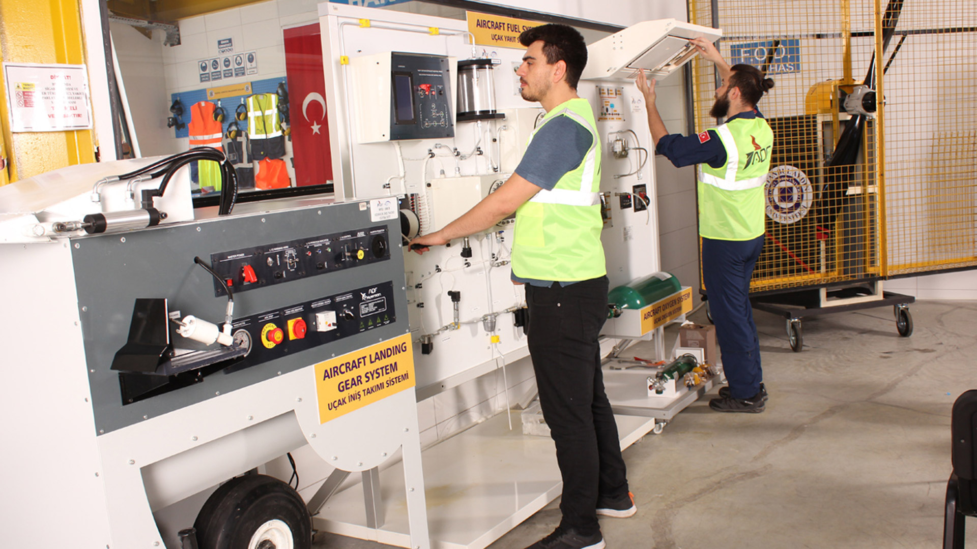 İstanbul Aydın Üniversitesi Havacılık Laboratuvarı