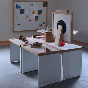 MÜZE MOBİLYALARI / DONANIMLARI